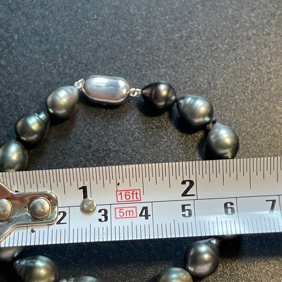 Tahitian Baroque Black Pearl Bracelet - Picture 5 of 7